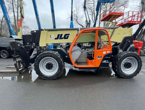 2016 JLG 1255