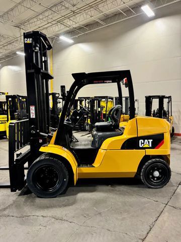 2017 CAT DP45K