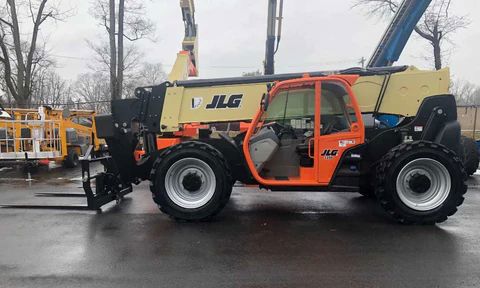 2018 JLG 1255