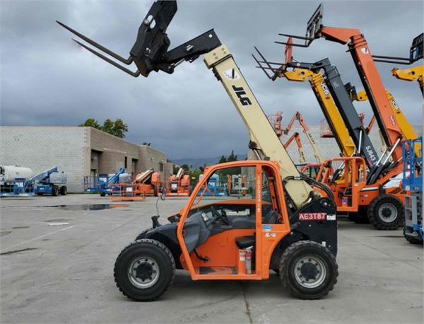 2014 JLG G5-18A