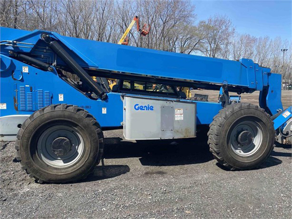 2013 Genie GTH-1056