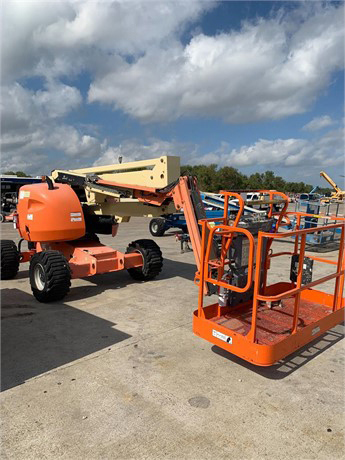 2012 JLG 450AJ