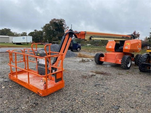 2014 JLG 660SJ