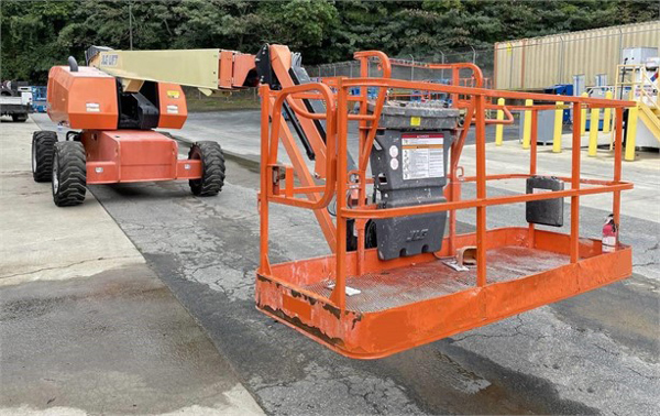 2014 JLG 660SJ