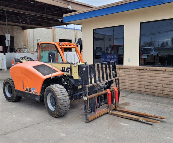 2013 JLG G5-18A