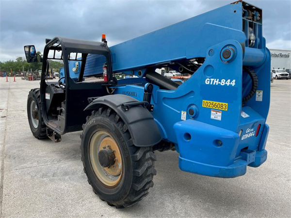 2014 Genie GTH-844