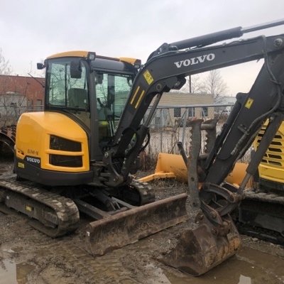 2017 Volvo ECR40