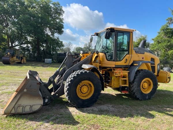 2017 Volvo L70H