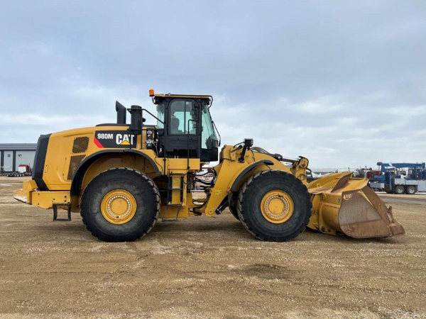 2017 CAT 980M