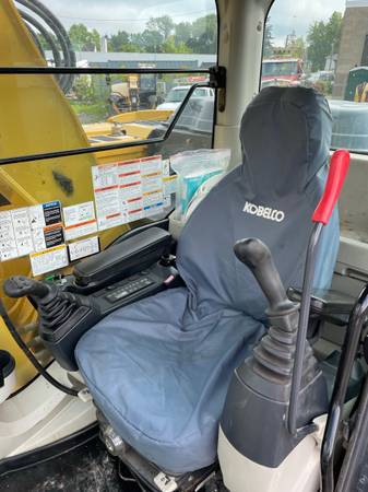 2015 Kobelco SK140SRLC-3