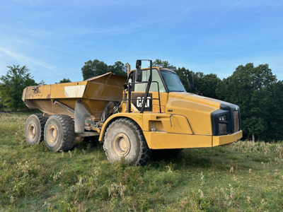 2012 CAT 740