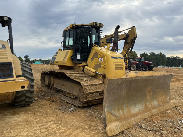 2018 Komatsu D61PXi-24