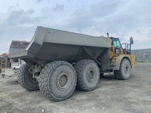 2016 CAT 745C