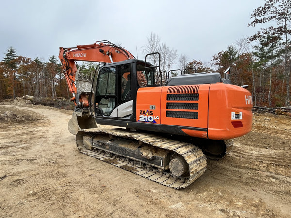 2022 Hitachi ZX210 LC-6