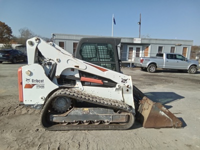 2017 Bobcat T740