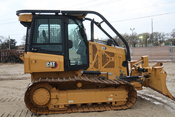 2021 CAT D1