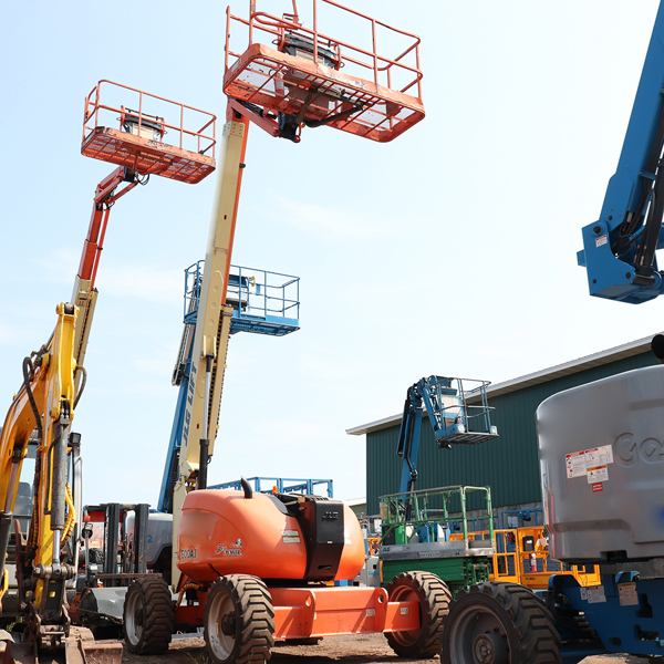 2013 JLG 600AJ