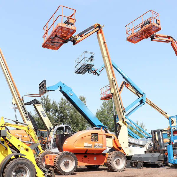 2013 JLG 600AJ