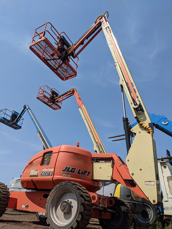 2013 JLG 600AJ