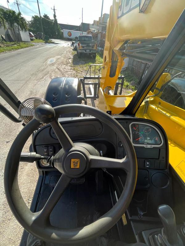 2014 JCB 507-42