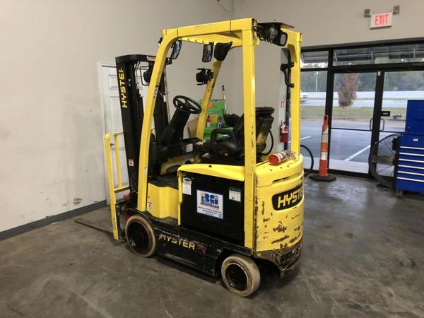 2017 Hyster E30XN