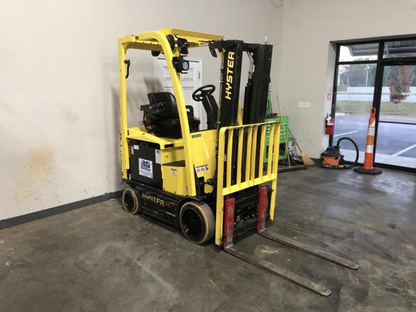 2017 Hyster E30XN