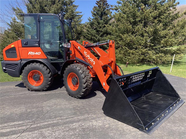 2022 Kubota R540