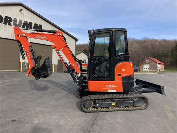 2022 Kubota U35-4