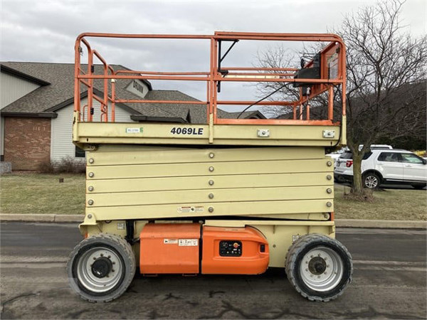 2014 JLG 4069LE