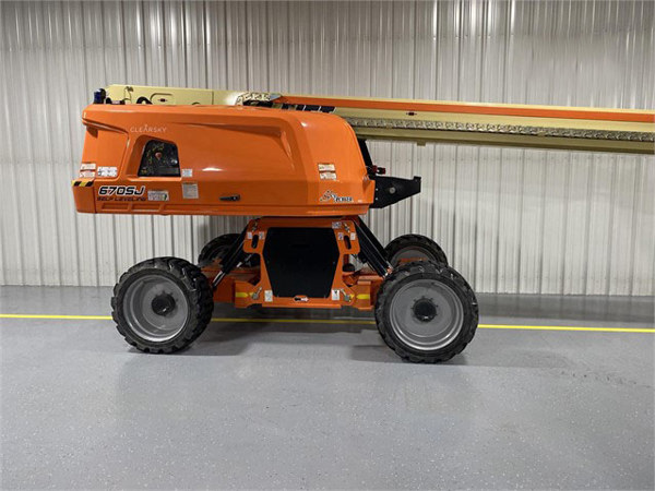 2020 JLG 670SJ