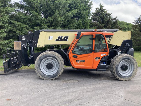 2022 JLG 1255