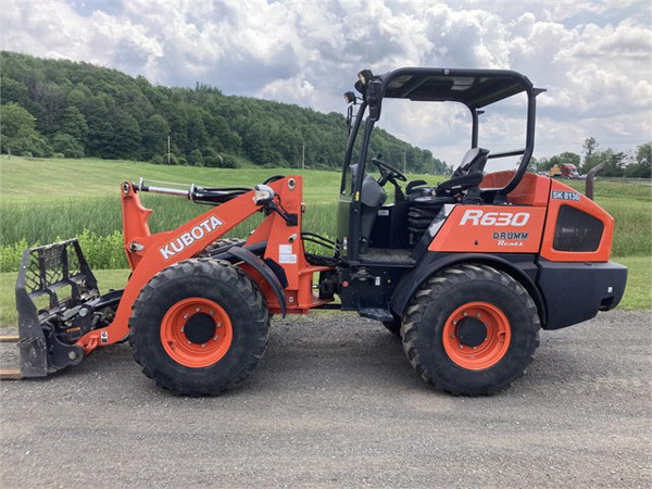 2022 Kubota R630