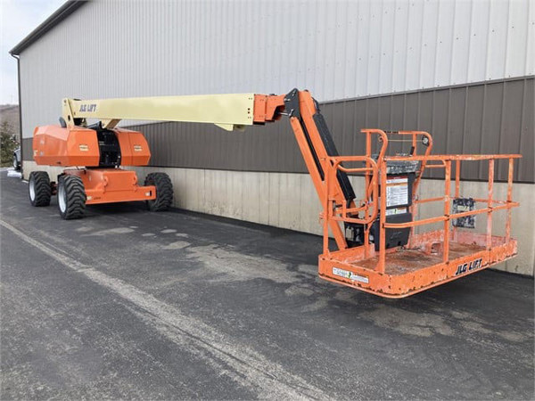 2019 JLG 860SJ