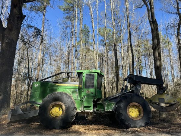 2016 John Deere 848L