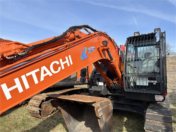 2021 Hitachi ZX135US-6