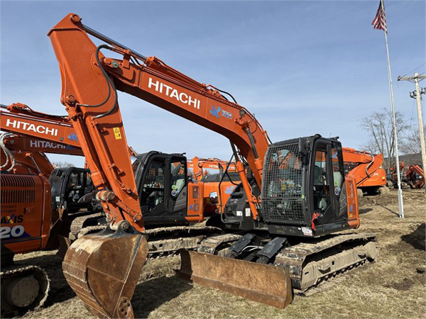 2020 Hitachi ZX135US-6