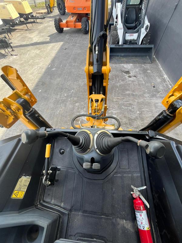 2018 JCB 3CX14