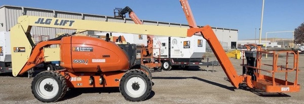 2012 JLG 600AJ