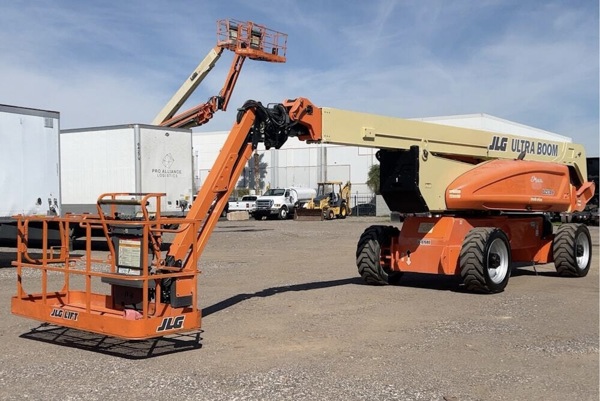 2012 JLG 1250AJP