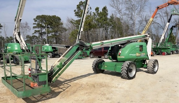 2015 JLG 600AJ