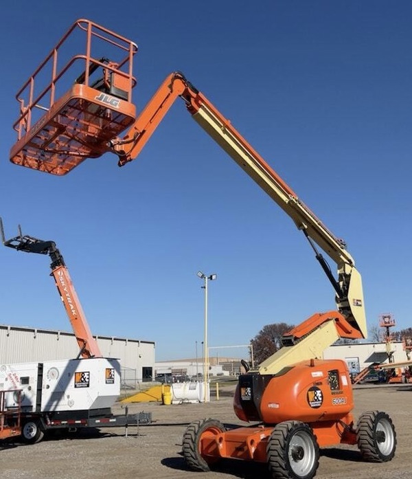 2012 JLG 600AJ