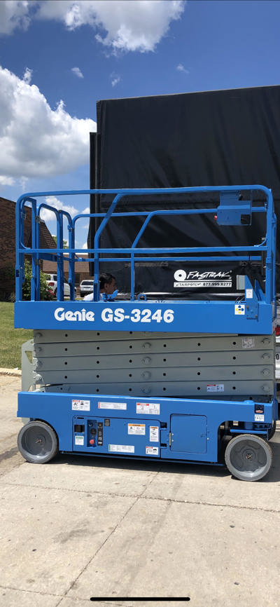 2016 Genie GS-3246