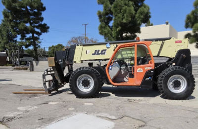 2001 JLG G9-43A