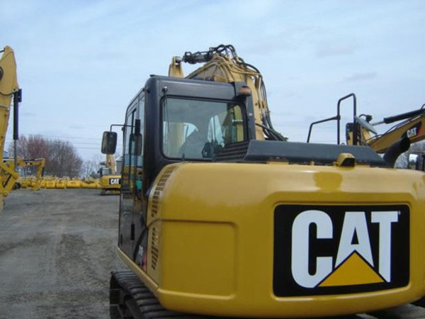 2014 CAT 311F-L-RR