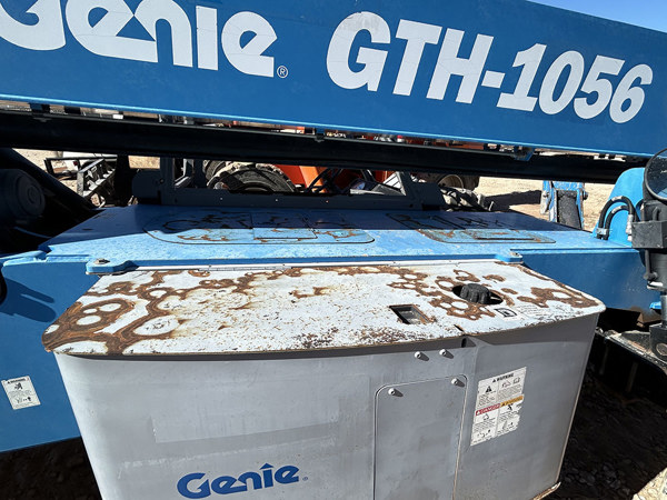 2013 Genie GTH-1056