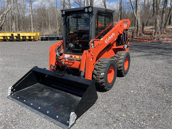 2023 Kubota SSV75