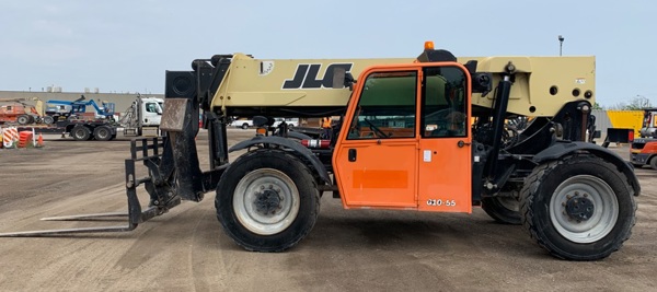 2014 JLG 1055