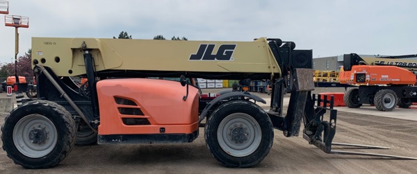 2014 JLG 1055