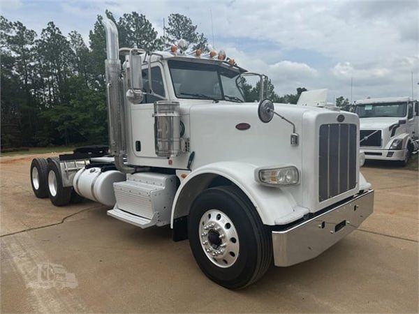 2015 Peterbilt 367