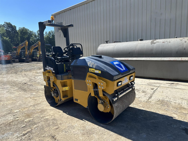 2022 XCMG XMR303S